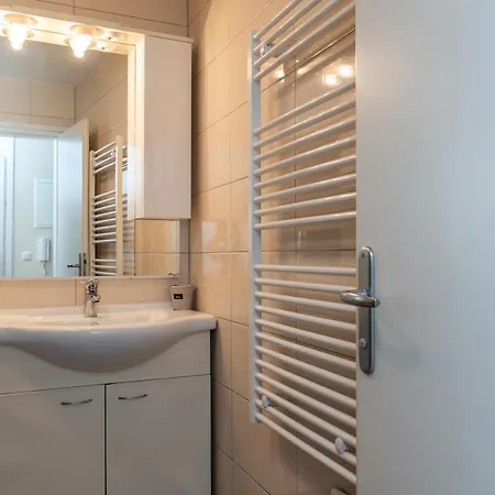 Leonarda Apartament *