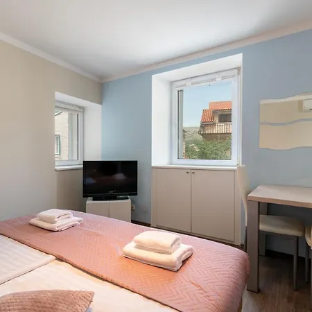 Apartment Leonarda Trogir