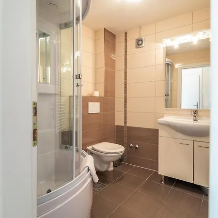 Apartment Leonarda *