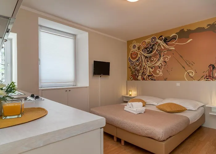 Leonarda * 트로기르