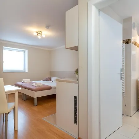 Apartament Leonarda *