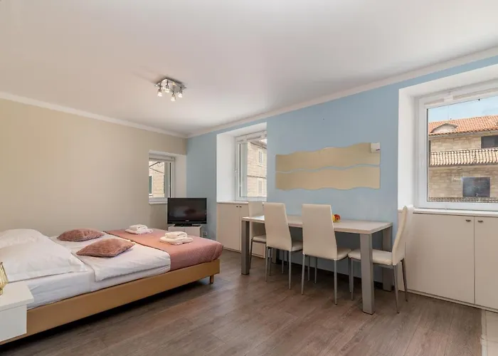 Apartment Leonarda *